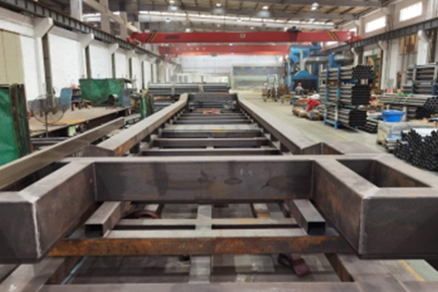 Complete equipment manufacturing and customization